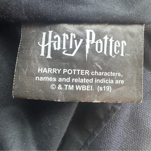 Harry Potter Unisex Hogwarts Alumni Gryffindor Backpack Red Gold Wizarding World - Picture 7 of 11